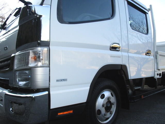 三菱ふそうキャンターダブルキャブ（Wキャブ）小型（2t・3t）[写真07]