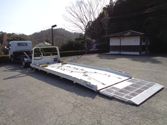 三菱ふそうキャンターセーフティローダー小型（2t・3t）[写真11]