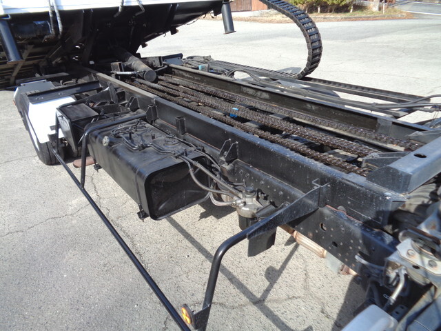 三菱ふそうキャンターセーフティローダー小型（2t・3t）[写真23]