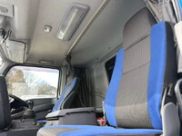 いすゞギガアルミウイング大型（10t）[写真13]