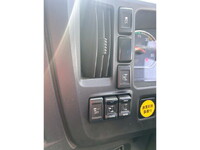 いすゞギガアルミウイング大型（10t）[写真24]