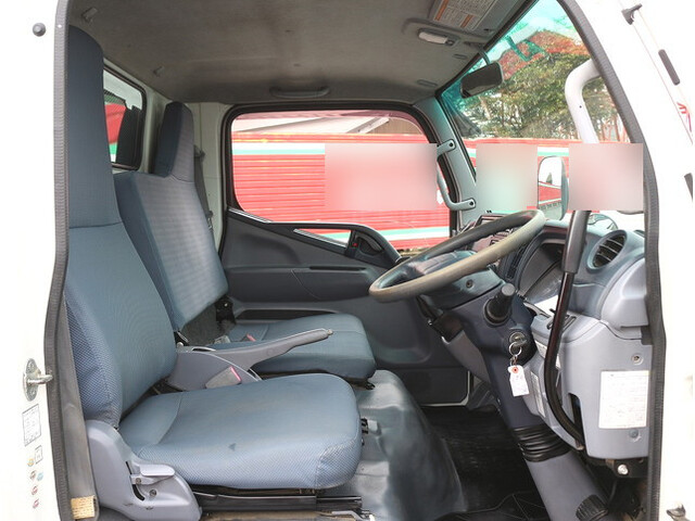 三菱ふそうキャンターダンプ小型（2t・3t）[写真17]