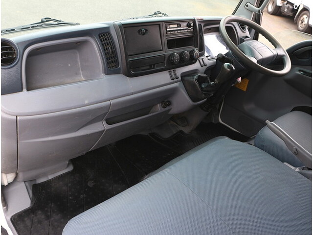 三菱ふそうキャンターダンプ小型（2t・3t）[写真23]