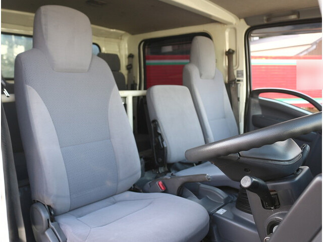 マツダタイタンダブルキャブ（Wキャブ）小型（2t・3t）[写真12]