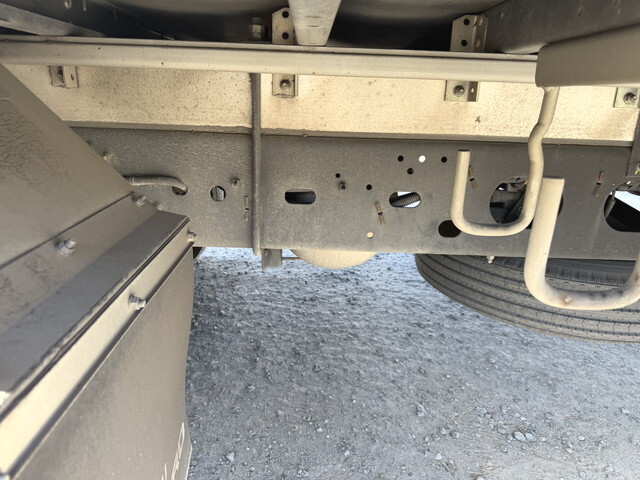 いすゞフォワードアルミウイング中型（4t）[写真22]