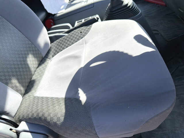 いすゞフォワードアルミウイング中型（4t）[写真30]