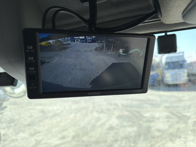 いすゞフォワードアルミウイング中型（4t）[写真40]