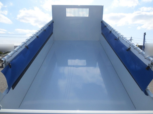 三菱ふそうキャンターダンプ小型（2t・3t）[写真09]