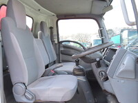 いすゞエルフクレーン4段小型（2t・3t）[写真18]