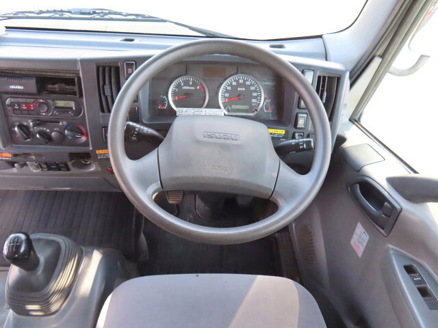 いすゞエルフクレーン4段小型（2t・3t）[写真19]