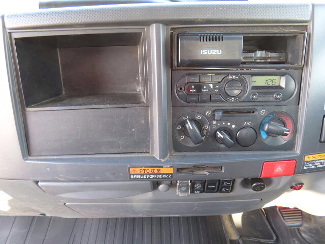 いすゞエルフクレーン4段小型（2t・3t）[写真20]