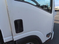 いすゞエルフクレーン4段小型（2t・3t）[写真23]