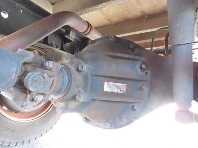 いすゞエルフクレーン4段小型（2t・3t）[写真09]