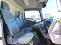 いすゞエルフアルミバン小型（2t・3t）[写真20]