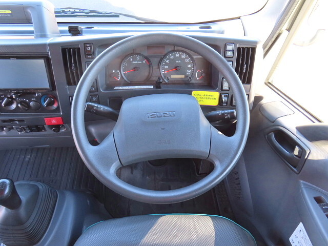 いすゞエルフアルミバン小型（2t・3t）[写真21]