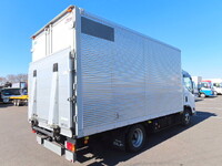 いすゞエルフアルミバン小型（2t・3t）[写真02]