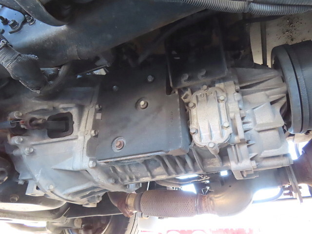 いすゞエルフアルミバン小型（2t・3t）[写真08]