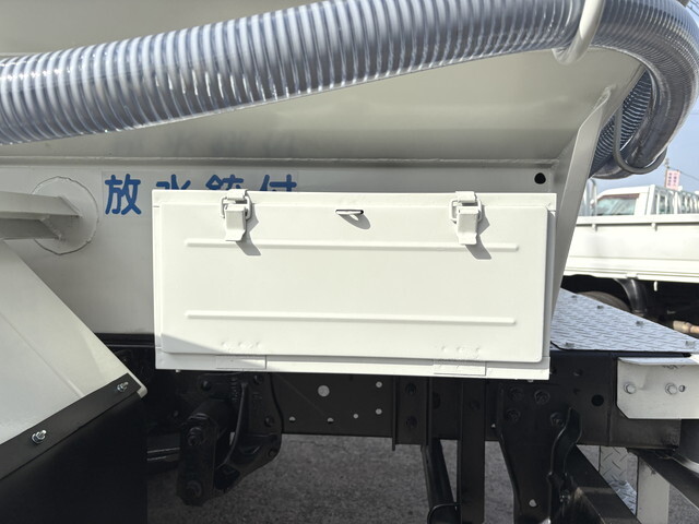 いすゞエルフ散水車小型（2t・3t）[写真14]