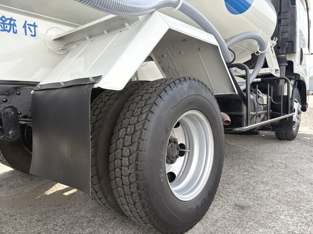 いすゞエルフ散水車小型（2t・3t）[写真19]