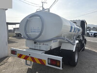 いすゞエルフ散水車小型（2t・3t）[写真02]