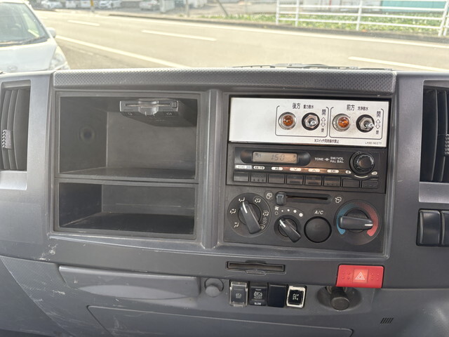 いすゞエルフ散水車小型（2t・3t）[写真36]