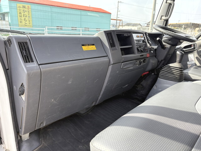 いすゞエルフ散水車小型（2t・3t）[写真40]