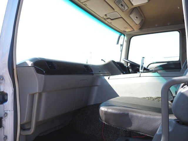 三菱ふそうプロフィアクレーン5段大型（10t）[写真14]