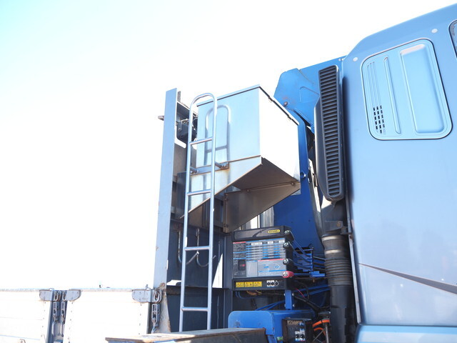 三菱ふそうプロフィアクレーン5段大型（10t）[写真39]