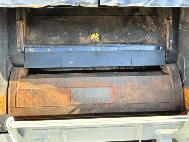 日野レンジャーパッカー車（塵芥車）中型（4t）[写真12]