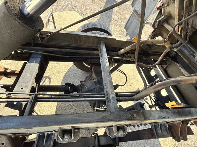 日野レンジャーパッカー車（塵芥車）中型（4t）[写真20]