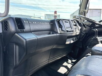 日野レンジャーパッカー車（塵芥車）中型（4t）[写真31]