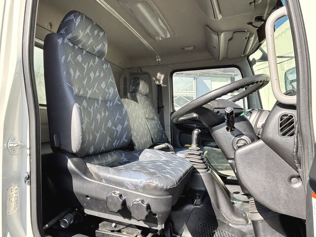 日野レンジャーパッカー車（塵芥車）中型（4t）[写真34]