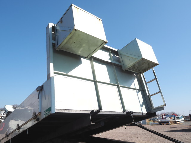 UDトラックスコンドルセーフティクレーン5段増トン（6t・8t）[写真23]