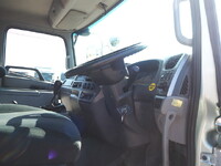 UDトラックスコンドルセーフティクレーン5段増トン（6t・8t）[写真38]