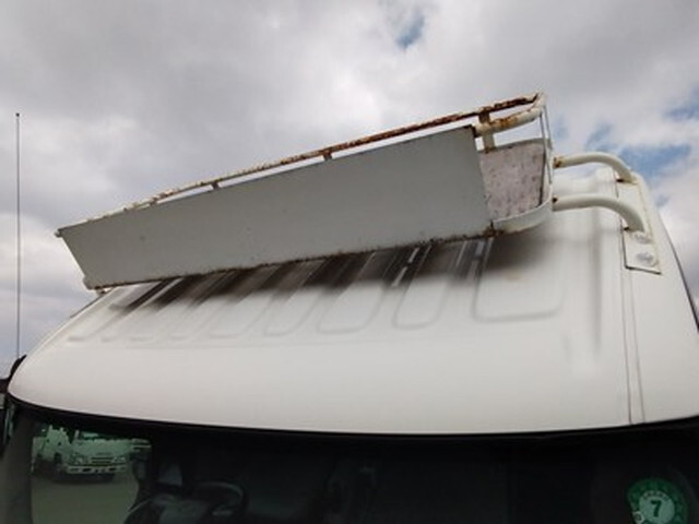 日野デュトロ平ボディ小型（2t・3t）[写真12]