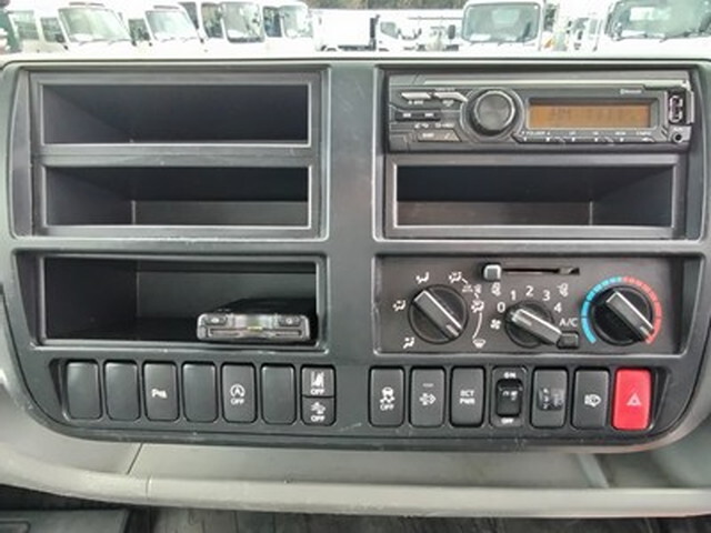 日野デュトロ平ボディ小型（2t・3t）[写真20]