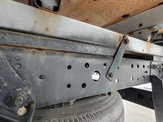 日野デュトロ平ボディ小型（2t・3t）[写真08]