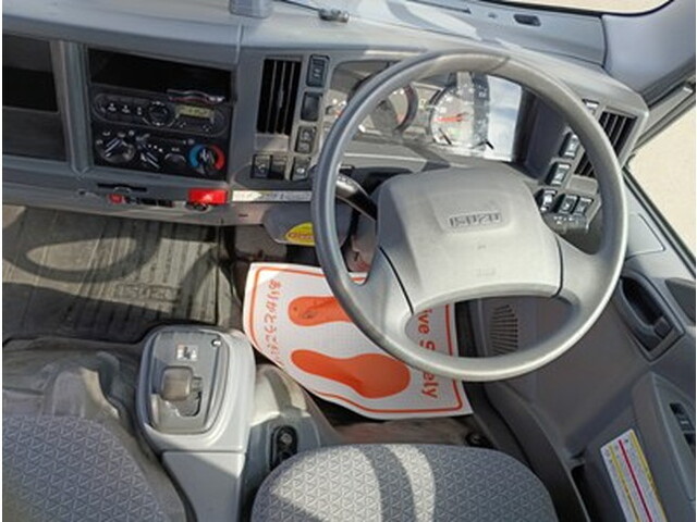 いすゞエルフアルミブロック小型（2t・3t）[写真20]