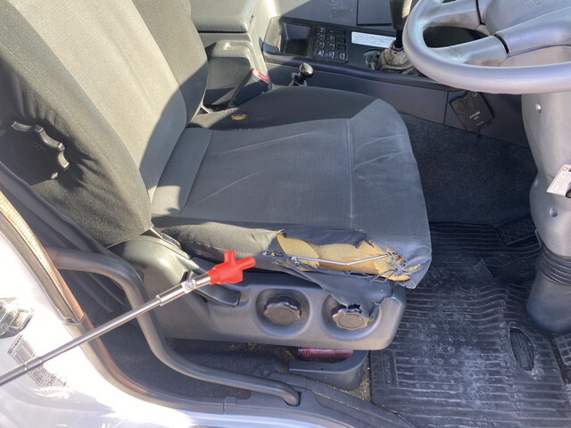 三菱ふそうスーパーグレートトレーラーヘッド（トラクターヘッド）大型（10t）[写真38]