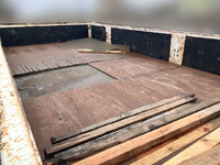 三菱ふそうキャンター平ボディ小型（2t・3t）[写真11]