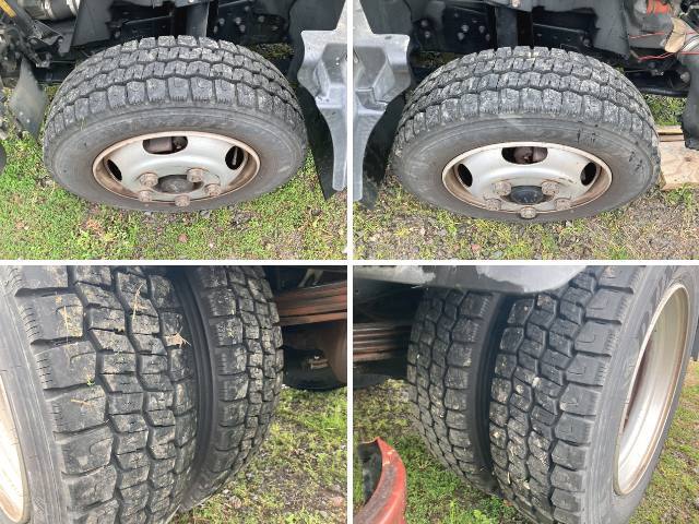 三菱ふそうキャンター平ボディ小型（2t・3t）[写真13]