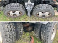 三菱ふそうキャンター平ボディ小型（2t・3t）[写真14]