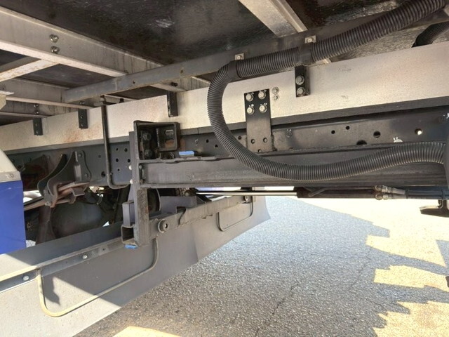 日野レンジャー冷凍車（冷蔵車）中型（4t）[写真16]