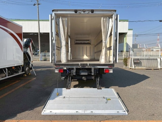 日野レンジャー冷凍車（冷蔵車）中型（4t）[写真07]