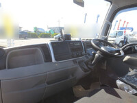 三菱ふそうキャンター平ボディ小型（2t・3t）[写真13]