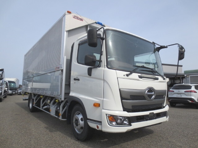 日野レンジャーアルミウイング中型（4t）[写真05]