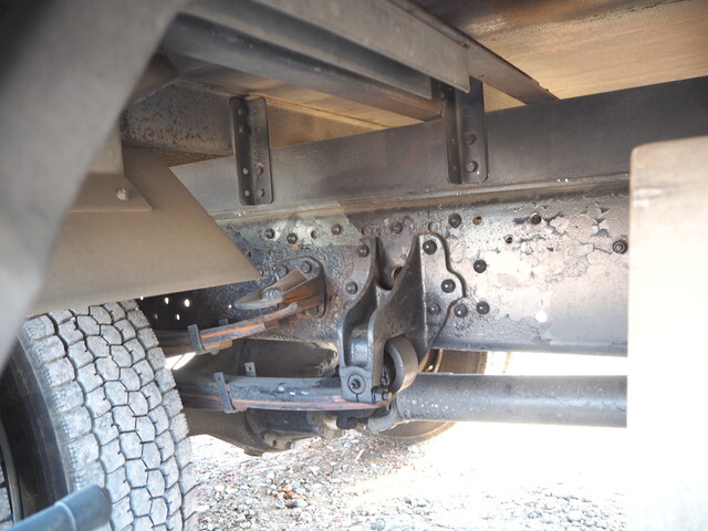 三菱ふそうファイター家畜運搬車中型（4t）[写真16]