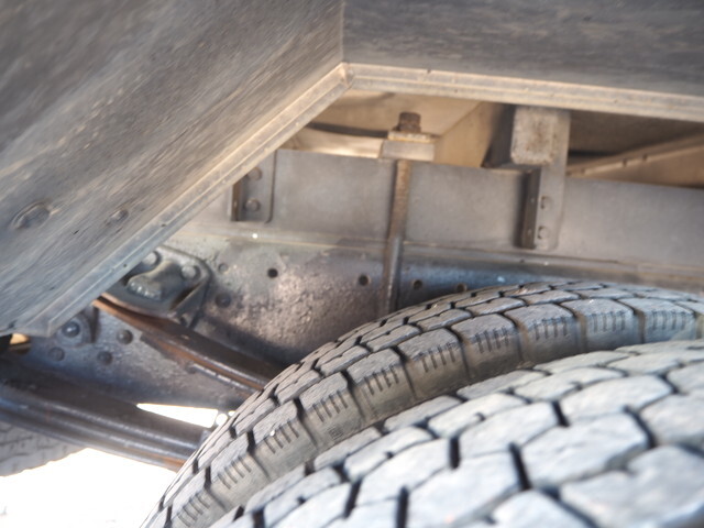 三菱ふそうファイター家畜運搬車中型（4t）[写真17]