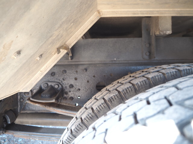 三菱ふそうファイター家畜運搬車中型（4t）[写真25]