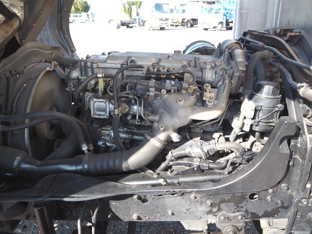 三菱ふそうファイター家畜運搬車中型（4t）[写真27]